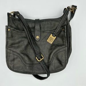 Frye Campus Crossbody - zipper closure